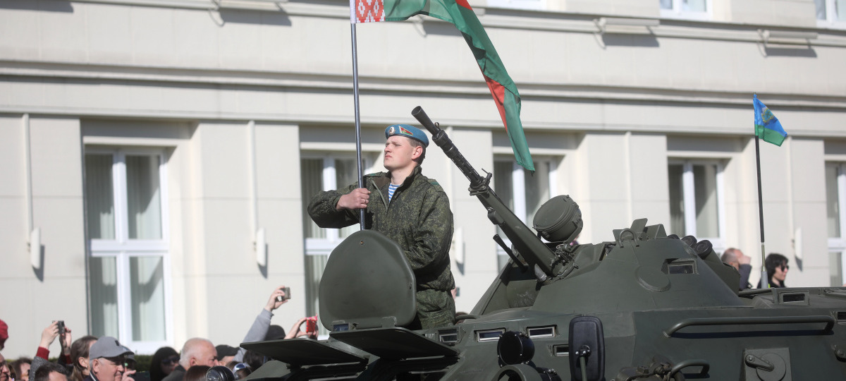 парад военной техники