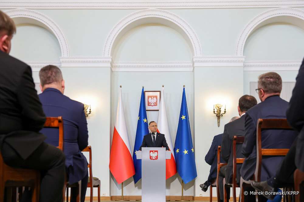 Анджей Дуда в июне 2023 года на встрече с польскими послами. Фото: prezydent.pl.