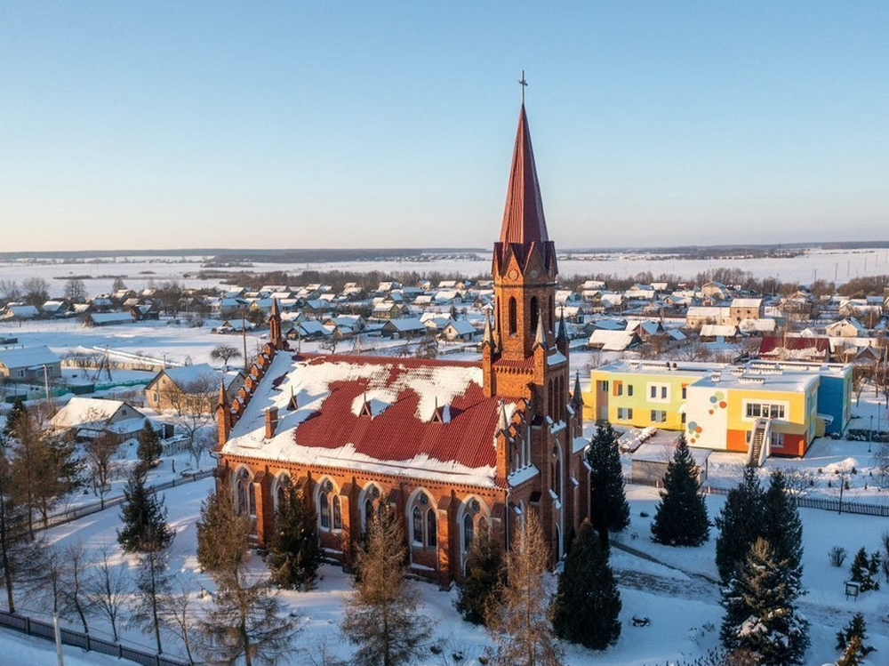 Костел в Столовичах.
