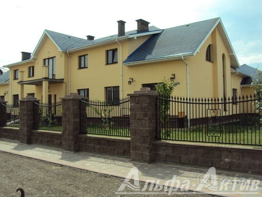 Самый дорогой дом в Брестской области, который продают за $700 000. Фото: «Альфа-актив».