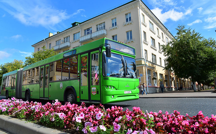 Автобус в Барановичах. Фото: «Наш край».