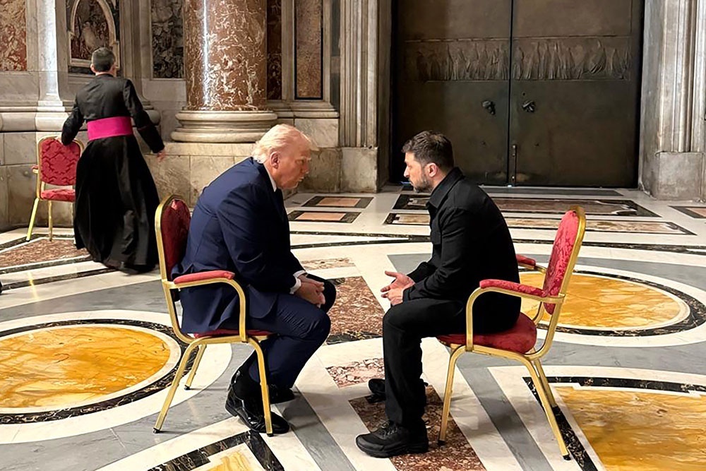 Трамп и Зеленский в Ватикане