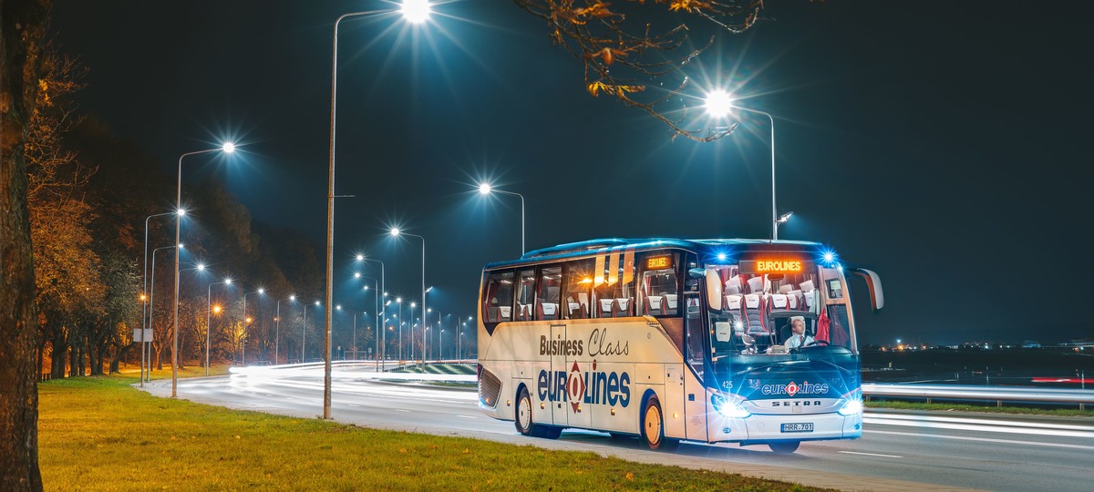 Автобус Eurolines в дороге. Фото: https://www.eurolines.lt