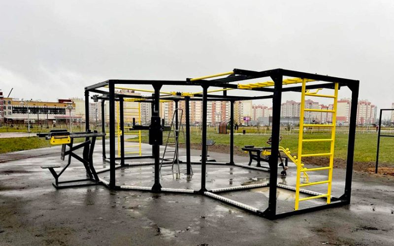 Воркаут площадка в Боровках в Барановичах