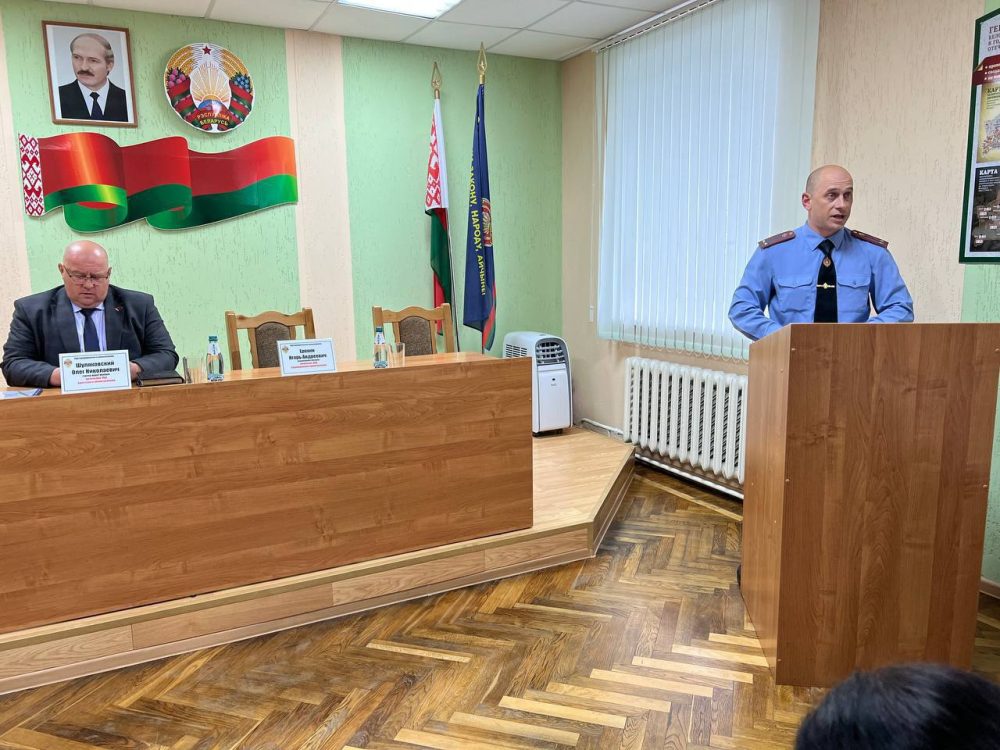 Игорь Ерохин во время работы в Барановичском РОВД. Фото: УВД Брестского облисполкома