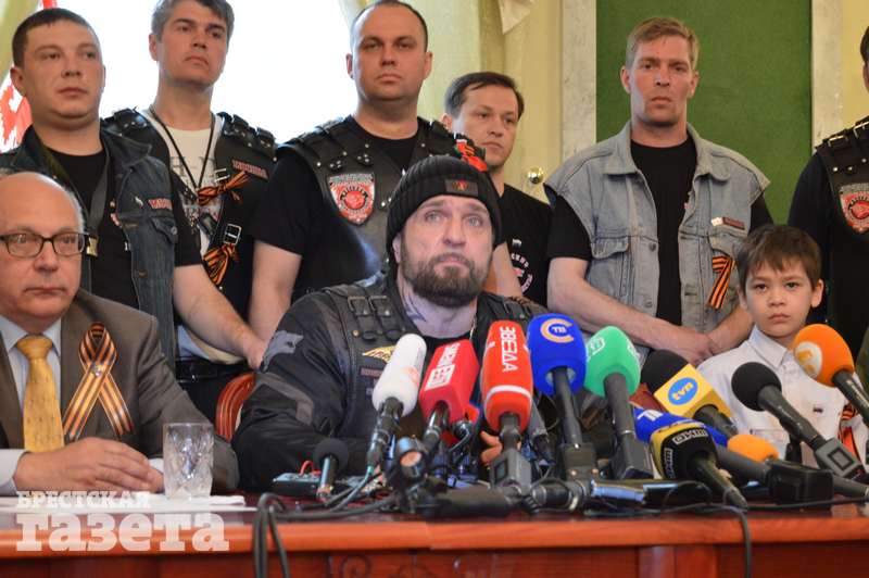 Александр Залдостанов на пресс-конференции в Бресте в 2015 году